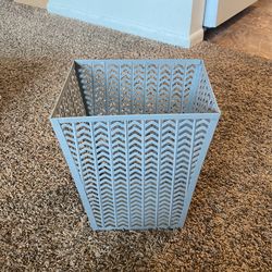 Cute Trendy Trash Can