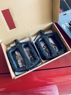 Fiend pedals