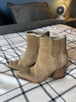 Marc Fisher In Booties Size 7M