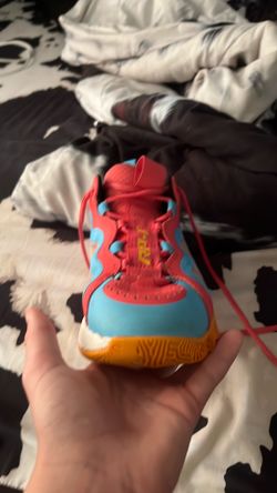 Basketball shoes/volleyball shoes