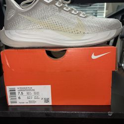 Nike Pegasus Plus - Women’s 7.5