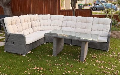 Wicker patio set 🔺Like  New 🔺
