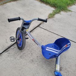 Razor Big Kid 3 Wheel Hot  Wheel