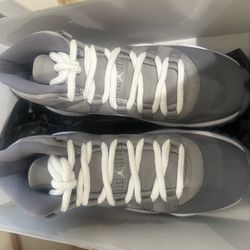 Air Jordan Retro 11 Size 4.5Y Cool Greys 