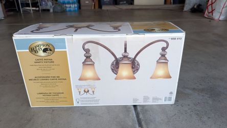 Bathroom vanity lamp
