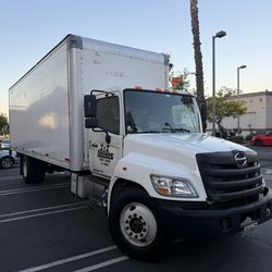 2015 hino 268 ( Manual )