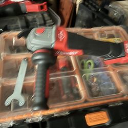 M18 Milwaukee Grinder