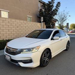 2017 Honda Accord Sport SE 4 Cylinders