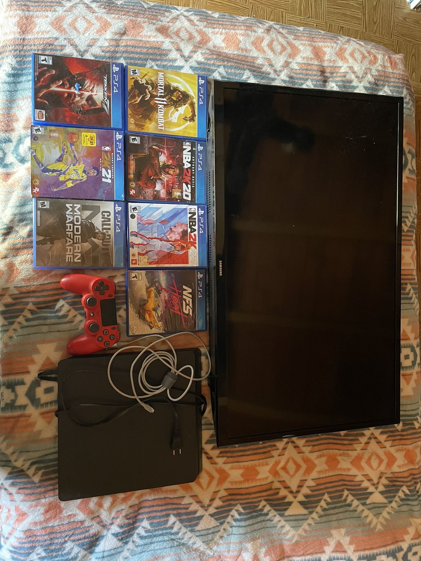 PS4 SLIM 900GB BUNDLE
