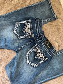 Grace in La Bootcut jeans