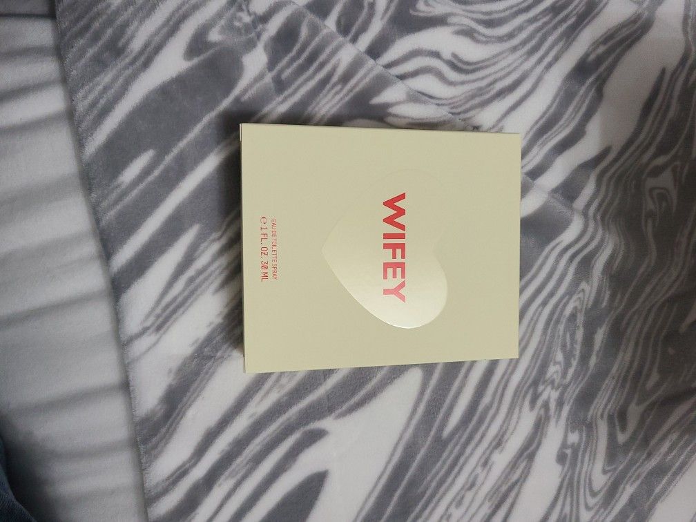 Kkw Perfume
