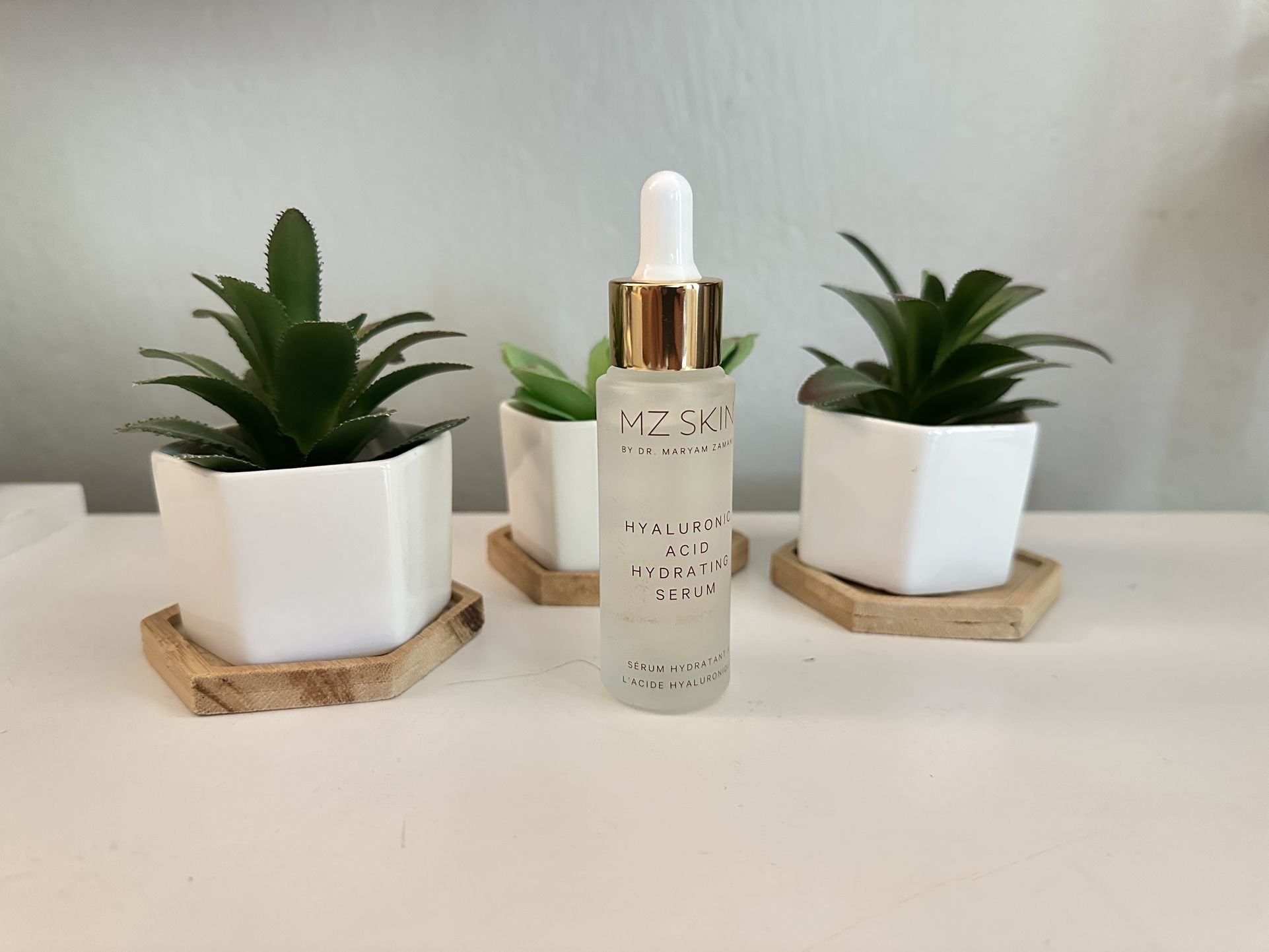 MZSKIN HYALURONIC ACID HYDRATING SERUM