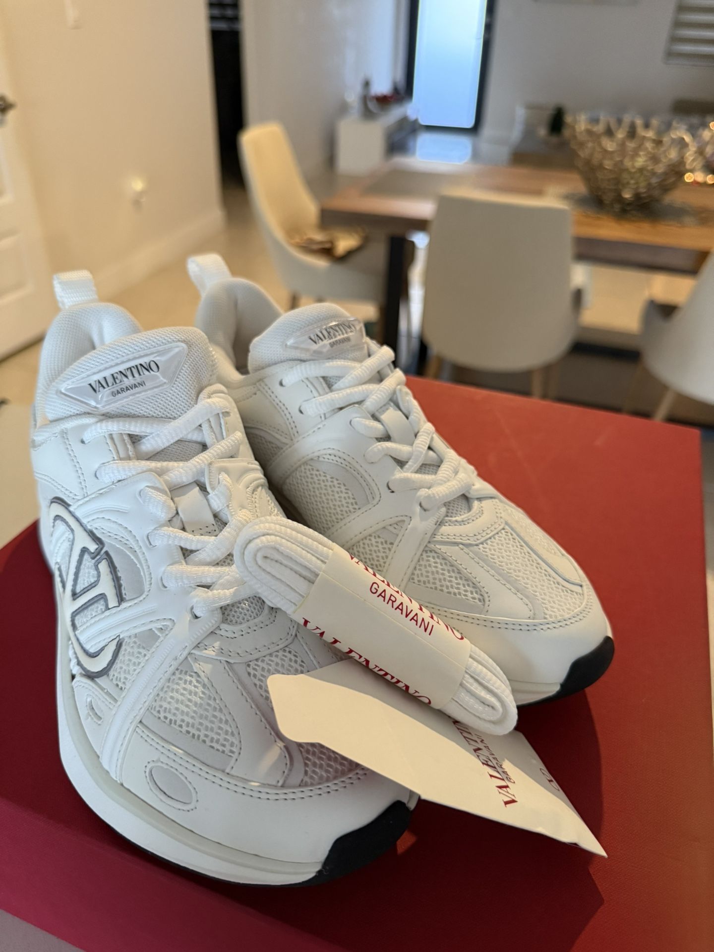 Valentino Easy jog Trainer Women 36 Brand New