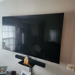 Like New Samsung UHD 4K 75inch Smart Tv
