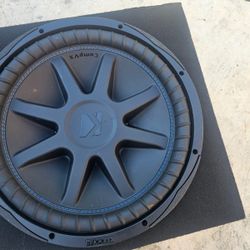 15 Inch Kicker Cvx Subwoofer In Good Condition 