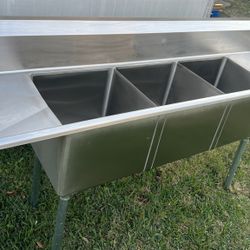 New*Stainless Steel Sink W/ Gooseneck Faucet.