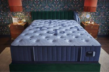 Stearn and Foster Queen Mattress