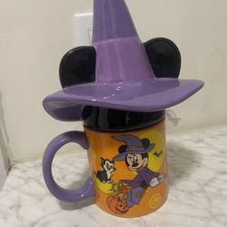 Disney Halloween 2021 Minnie Mouse Purple Witch Mug w/ Hat & Ears Topper NWT