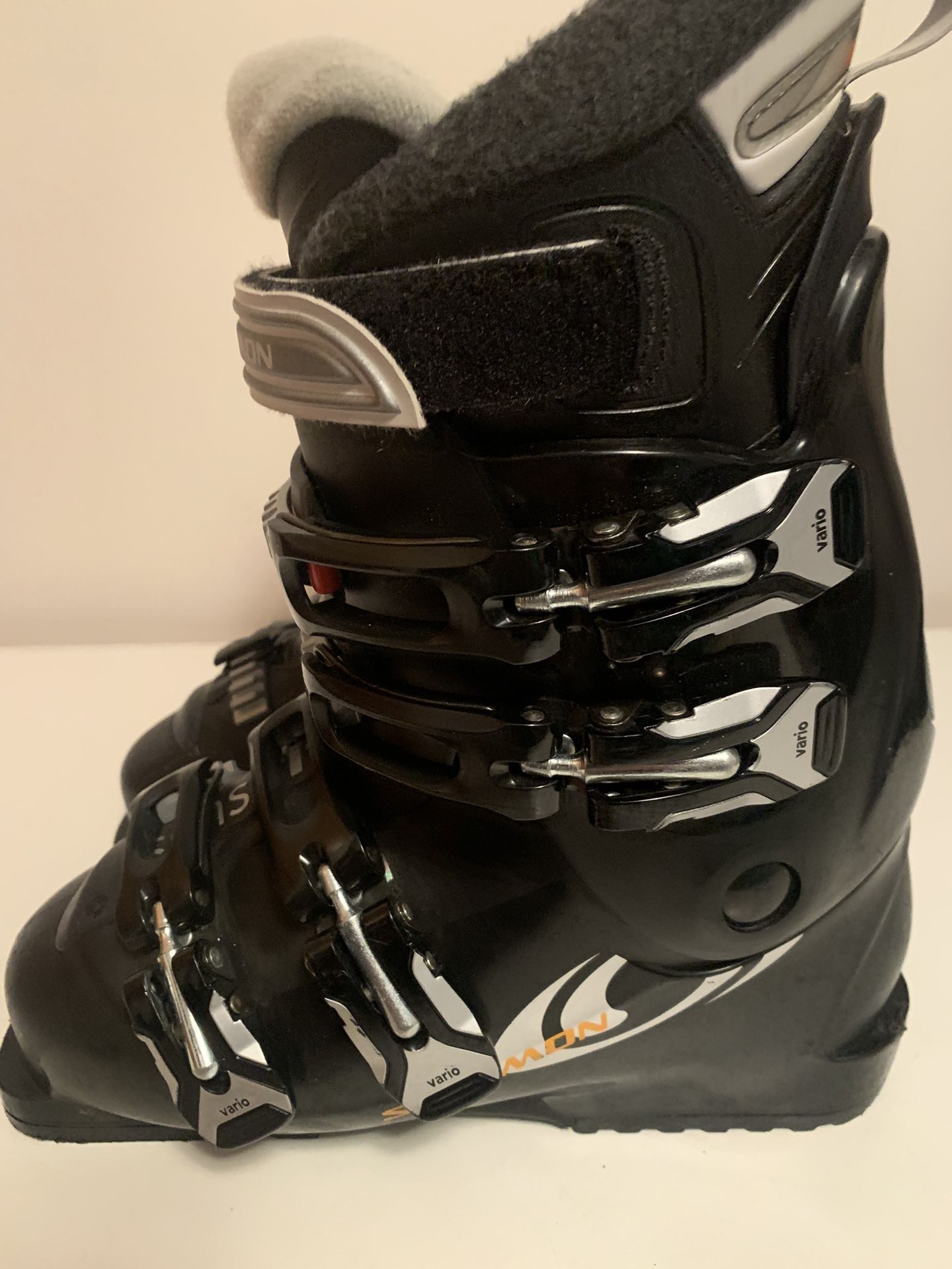 Salomon Ski Boots. Women Size 24-24.5