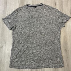 Theory Men’s linen V-neck T-shirt size Medium - Made in Vietnam.