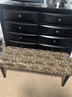 Leopard bench & dresser