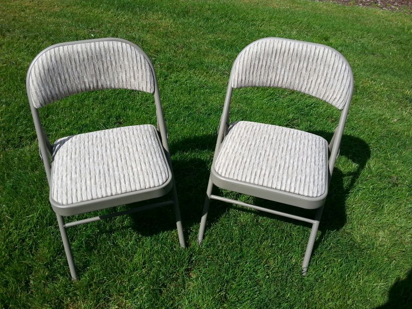 Sudden Comfort metal folding chairs *Chicory Cabin*