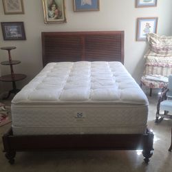 Beautiful Ethan Allen Queen Bedroom Set