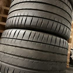 305/30ZR19 Michelin 305/30/19 Pilot Sport 4S 305-30-19 Tires 305 30 19