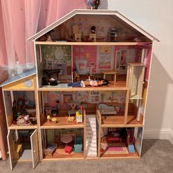 Wooden Dollhouse 