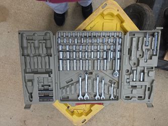 CRESENT SOCKET SET