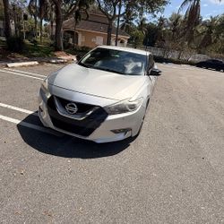 2017 Nissan Maxima