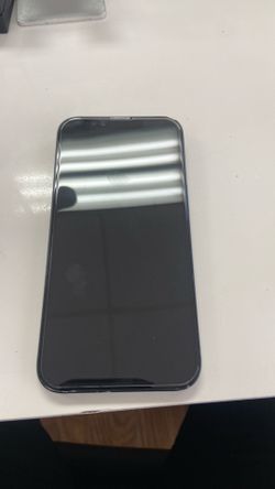 iPhone 13 128 gig carrier unlocked.