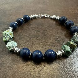 Navy Lapis Lazuli and Green African Turquoise Beaded Bracelet.