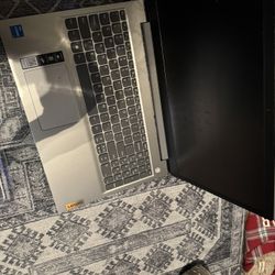 Lenova Ideapad 3 15.6” 