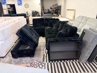 New 105x82 furry corduroy sectional couch / free delivery