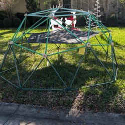 Kids Climbing Gym (Free)