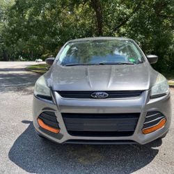 2014 Ford escape S