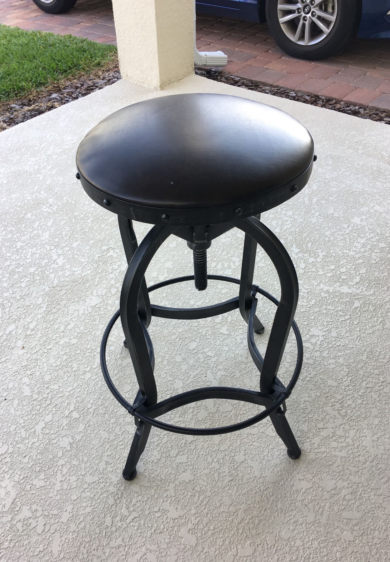 3 Bar Stools