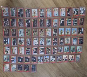 1977 Topps Star Wars Red Series (Cards #1–132) – Near Complete Set w/ Extras