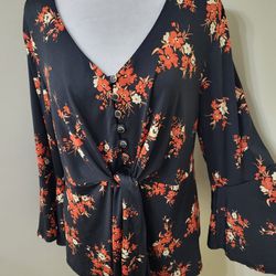 Dressy Black Floral Blouse With A Tied Waist Size XL