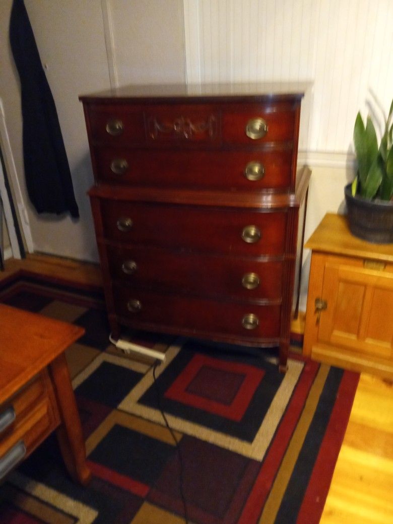 Federal Style Highboy Circa 1790 150$