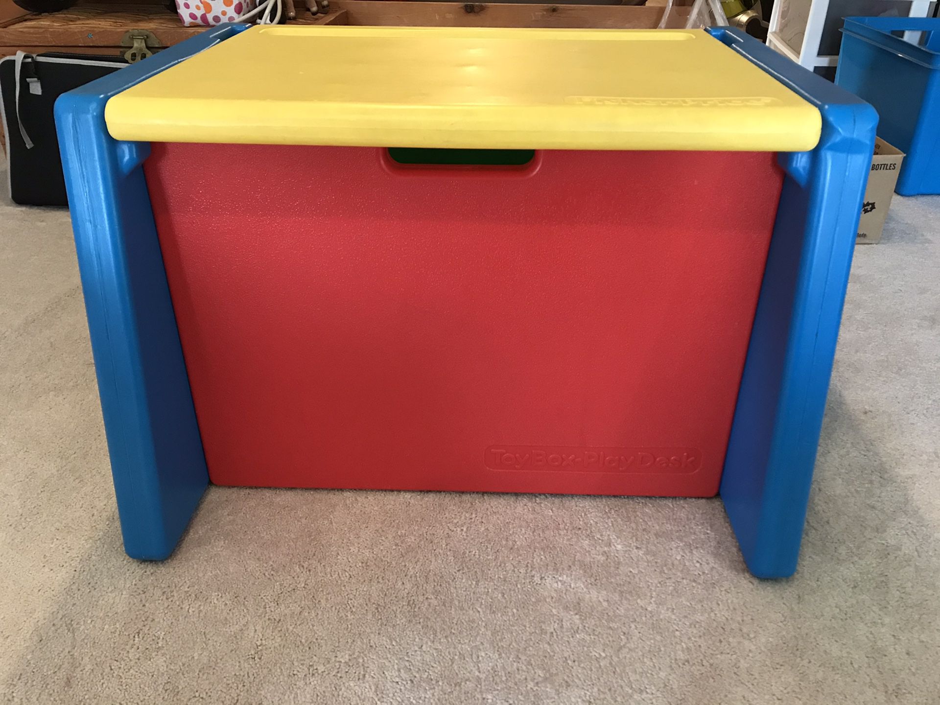 Kids plastic toy box / desk