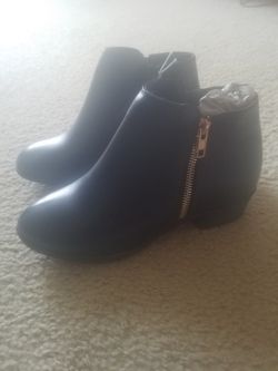 Brand New Womens dress boots