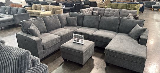 Large Gray Fabric Sectional Sofa with Ottoman