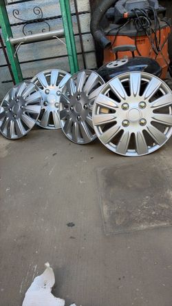 14” inch hub caps buy as is
