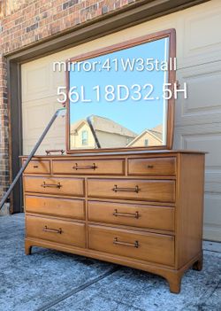 Solid Maple wood Mid Century MCM 9 drewers dresser "by Unique Furniture Makers" Maple solid wood dresser with mirror 56L18D32.5H 
