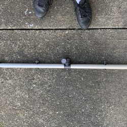 Ultimate stands lighting cross bar.