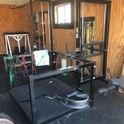 Decline Press $1700 Belt Squat $2600