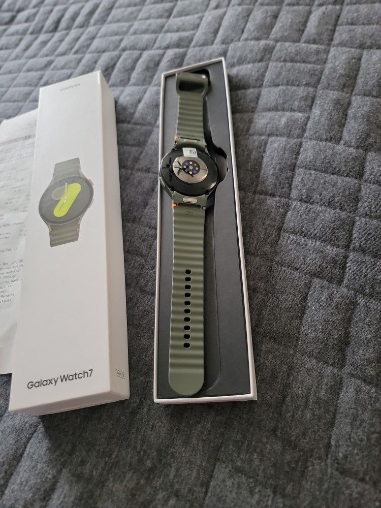 Galaxy Watch 7 Brand New