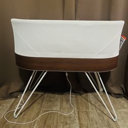 Happiest Baby SNOO Model S1000